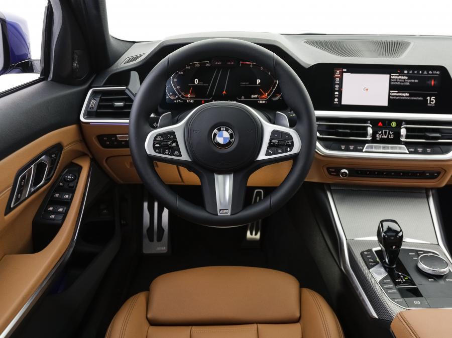 Торпедо BMW 330i M Sport (G20) 2019 года  (LA) (фото 4 из 32)